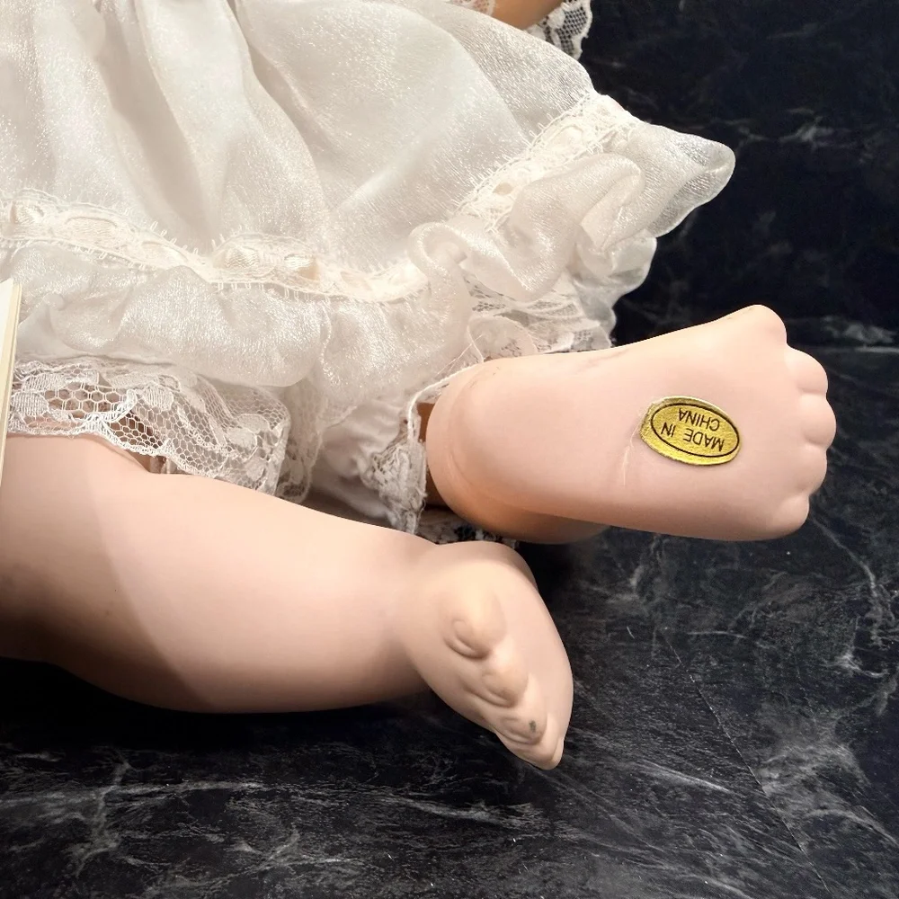 1996 THE WIMBLEDON COLLECTION Porcelain “Ariel” Collector Doll